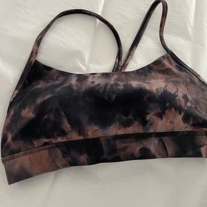 Lululemon sports bra. Flow y Nulu bra light support. Tried it on. Never worn.